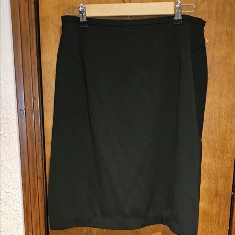 Norton Mcnaughton Black Knee-length Skirt Size 12 Women's/Womans/Ladies